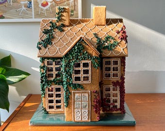 The 2024 Villa - Gingerbread house template