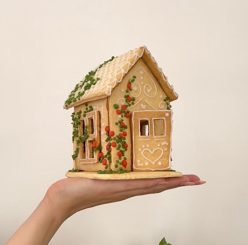 The tiny house A4 Gingerbread house template for A4 paper Europe and Australia standard size paper image 1