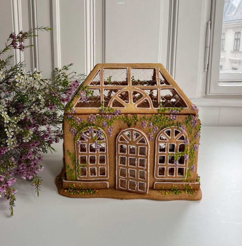 The Orangery Le Gingerbread house template for Letter paper North America standard size paper image 1