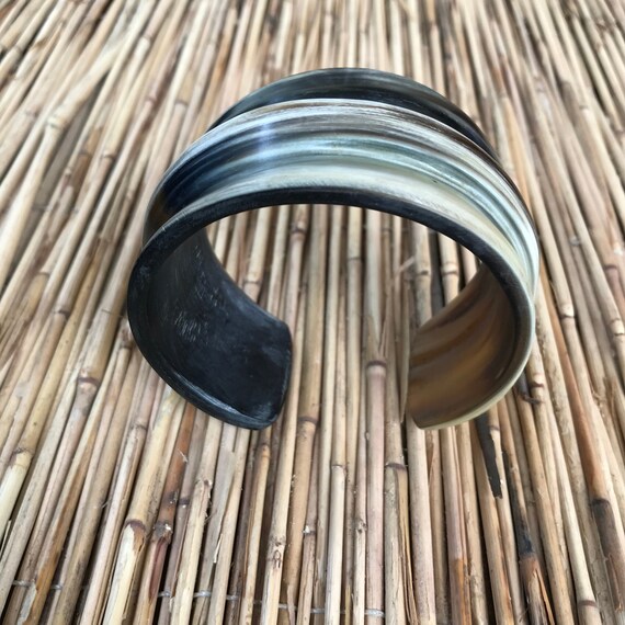 Acient vintage ox horn Gem