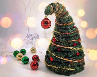 Grumpy Crochet Christmas Tree Ornament Pattern – Seamless Amigurumi (PDF Pattern)