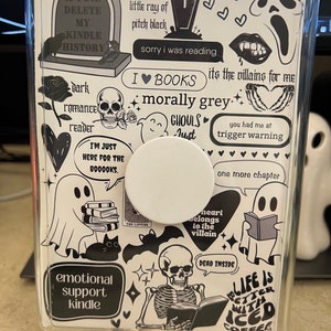 Decided to try out the clear Kindle case and decorate with stickers look 📚  Should I add popsocket? : r/kindle