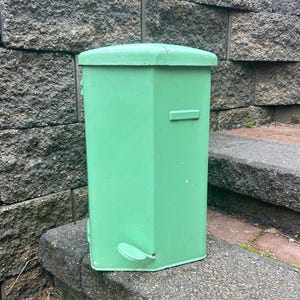 Vintage Trash Can - Etsy Canada