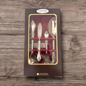 Oneida Louisiana Stainless Steel Serving Set: 4-Piece Glossy Flatware