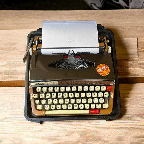 Vintage Typewriter.Gift for Writer,Office Decoration,70s Decor,Portable Typewriter,Typewriter Gift,Brother Typewriter,Travel Typewriter