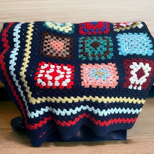 Vintage Granny Square Afghan,Granny Square Blanket,Handmade Afghan,Crochet Blanket,Crochet Throw,Granny Square Throw,Cottagecore, Farmhouse