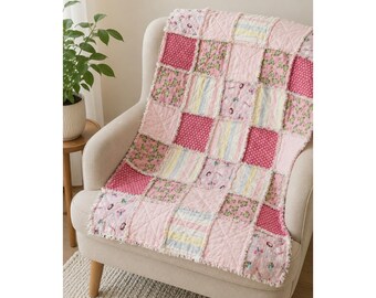 Manta de retazos rosa hecha a mano para bebé y niño pequeño, estilo shabby chic, de franela.