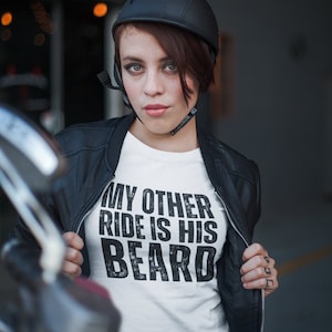 My Other Ride is His Beard png, motorrijder png, motorcadeau png, grappig png, sarcastisch png, baard png, vrouw png