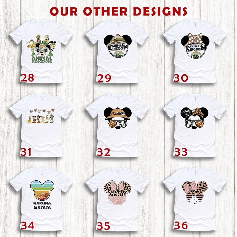 Puede incluir: Un conjunto de 9 camisetas blancas con diferentes dise&ntilde;os tem&aacute;ticos del reino animal. Los dise&ntilde;os incluyen orejas de Mickey Mouse con estampado animal, un sombrero de safari y el texto "Animal Kingdom".