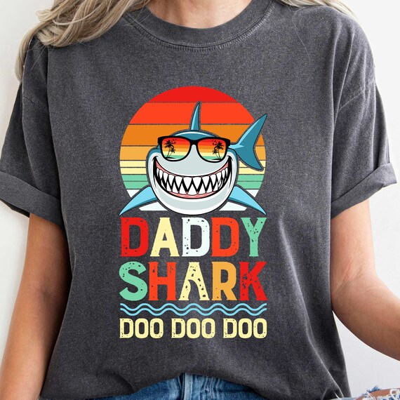 Daddy Shark Doo Doo Doo Funny Gift Sunset T-Shirt Daddy Shark Doo Doo Doo Funny Gift Sunset T-Shirt