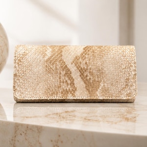 Blush Champagne beige Python Leather Wallet for Women – Genuine Snakeskin Clutch Purse, Luxury Handmade Exotic Leather Gift for Her elegant