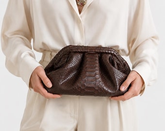 Bolso de mano marrón chocolate oscuro, estuche de piel de pitón, bolso de piel de serpiente exótica hecho a mano, bolso de noche de lujo, bolso de diseñador llamativo, marrón oscuro