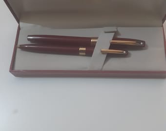 Pluma Sheaffer y estilográfica chapada en oro de 23k EE.UU.