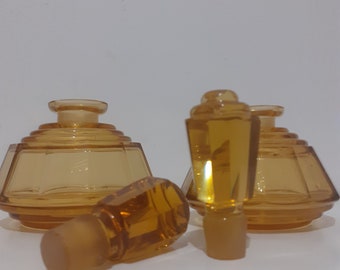 Flacons de parfums en verre ambré Vintage