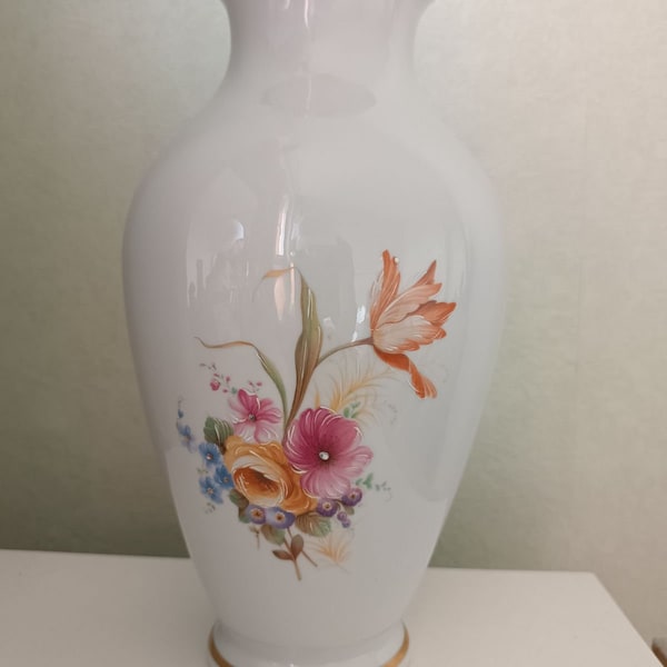 Vase en porcelaine de Limoges décoré main