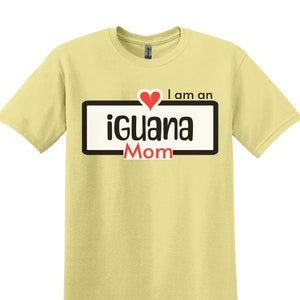 Iguana Mom T-Shirt, Gift for Iguana Lover, Cute Iguana Mom t-shirt,  Funny Iguana Shirt, Iguana Mom gift, iguana tee, animal lover top