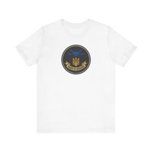 ウクライナ製ドローン士気向上パッチTシャツ｜FPVクワッドコプタートライデントTシャツ｜ウクライナ製ミリタリーギフト（男性向け） 画像 1
