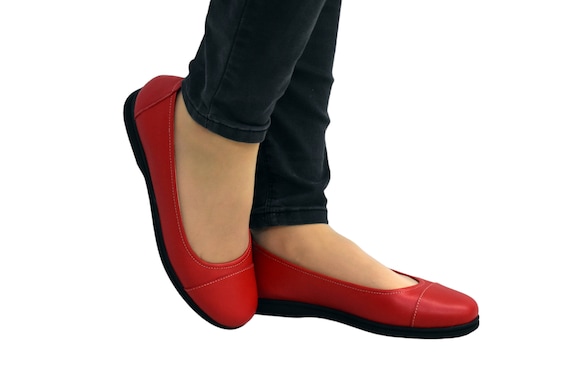 Red Flat Shoes Genuine Leather Pumps for Women Women Dress Shoes Flat Shoes with Closed Toe Everyday Red Women Flat Shoes with Leather