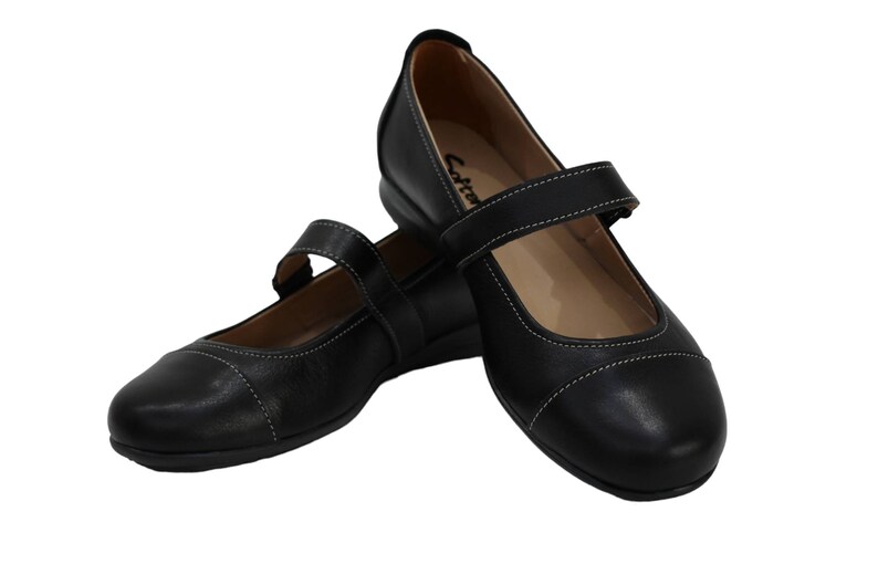 Women's Walking Shoes With Velcro Straps, Lightweight Shoes, Ladies