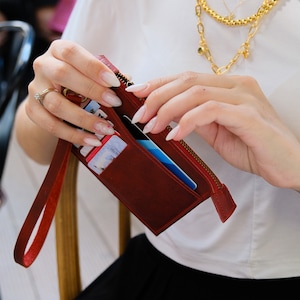 Small Wristlet Wallet with ID Badge Holder, Personalized Leather Clutch Wallet with Zipper Pocket, Christmas Gift for Her, Gift for Mom Wine