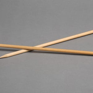 Pair of single pointed wooden knitting needles