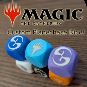 1x Custom Planar Würfel für Magic: The Gathering - Gib Deinem Spiel eine Dimension! (16 x 16 mm)