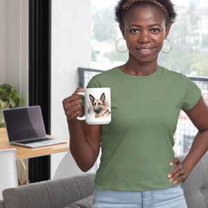 Coffee Helps ll Taza de cerámica de 15 oz ll Pastor alemán - Opción 2