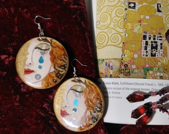Boucles d'oreilles pendantes peintes à la main inspirées du peintre Gustav Klimt. Belles boucles d'oreilles avec strass incrustés « Femme aux larmes d'or »