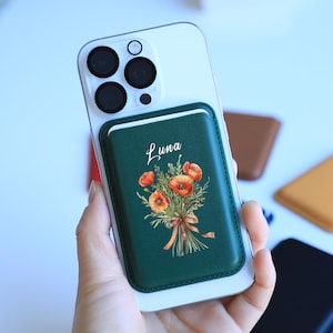 Personalisierte MagSafe Brieftasche mit Geburtsblume und Name - Einzigartiges Ledergeschenk für Sie, Mutter, Frau, Freundin, zum Geburtstag