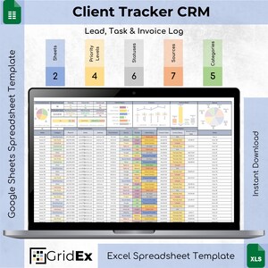 Könnte beinhalten: Ein Laptop-Bildschirm zeigt eine Tabellenvorlage mit der Bezeichnung "Client Tracker CRM". Die Vorlage enthält Abschnitte für Leads, Aufgaben und Rechnungs-Logs. Das Bild zeigt auch den Text "Google Sheets Spreadsheet Template" und "Excel Spreadsheet Template."
