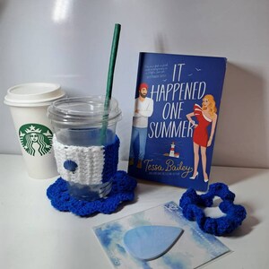 Summer Reading Set Book Lover&#39;s Postal Letterbox Gift Set Present - Starbucks Lover&#39;s Pick Me Up Themed Reading Set - Colour Coordinated