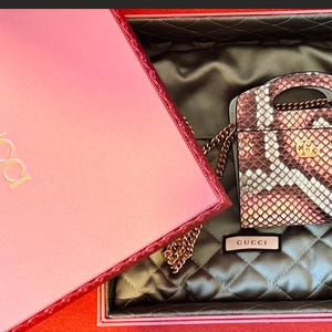 Gucci Classic Double GG Snakeskin Marmont Top Griff Kartenetui Crossbody Abendtasche