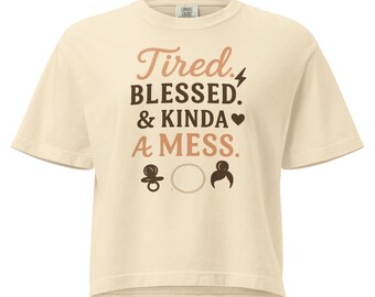 Camiseta cuadrada "Cansada, bendecida y un poco desordenada", divertida camiseta para mamá, camiseta extragrande de peso pesado para mujer