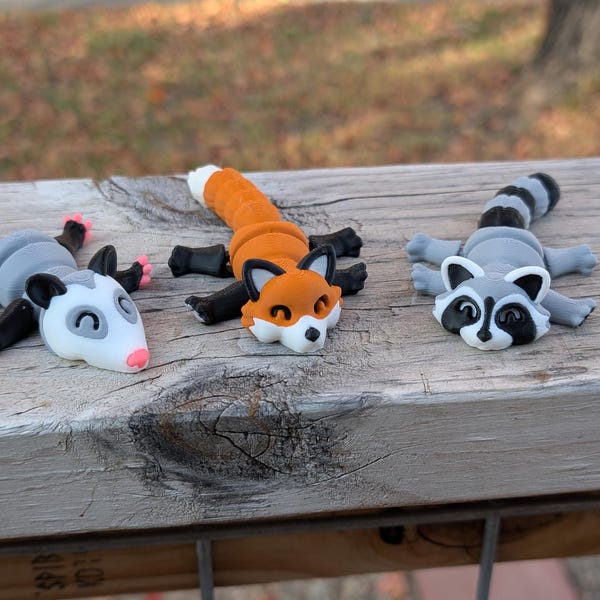 Fidget Toy Articulated Woodland Animals | 3D Printed, Raccoon, Opossum | Flexible Desk Buddy | Unique Nature Lover Gift
