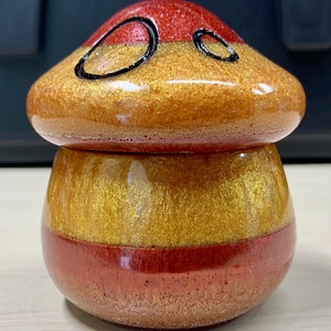 RESIN MUSCHROOM JAR colorful