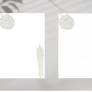 Könnte beinhalten: Zwei bedruckbare Briefbögen mit weißem Hintergrund. Ein Blatt zeigt eine Illustration von weißen und rosa Artischocken und Spargel. Das andere Blatt zeigt eine Illustration von weißen und rosa Artischocken und Spargel auf weißem Hintergrund mit einem dezenten grauen Punktmuster.