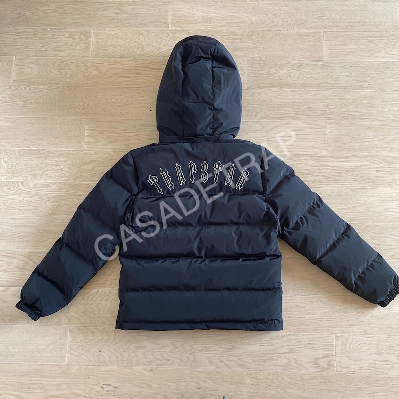 Trapstar Irongate Detachable Hooded Puffer Jacket in Black zdjęcie 4