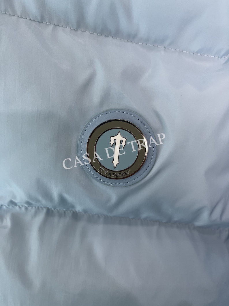 Trapstar Irongate Detachable Hooded Puffer Jacket in Blue image 5