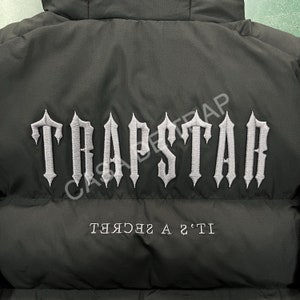 DAMES Trapstar Decoded Puffer Jacket Pufferjack met capuchon in zwart afbeelding 8