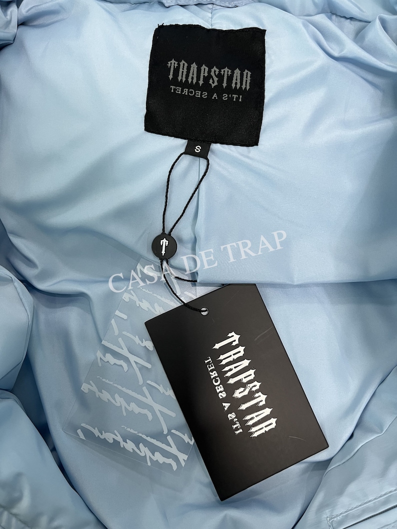 Trapstar Irongate Detachable Hooded Puffer Jacket in Blue image 7