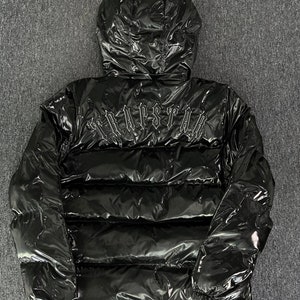 Trapstar Irongate Detachable Hooded Puffer Jacket in Shiny Black image 3