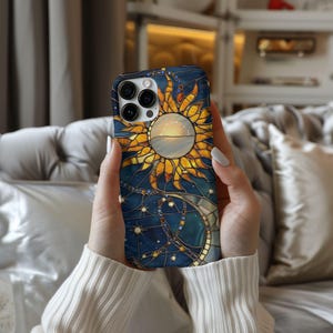 天体ステンドグラス スマホケース、星空模様 月 星 3D フェイクステンドカバー、iPhone 16/15/14/13/12、Galaxy S23/S22 画像 3