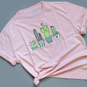 Cultivando Bilingues Shirt - Spanish Teacher - Bilingual Teacher Shirt - Maestra Bilingue Shirt - Cute Teacher Shirt - Spanish Teacher Gift