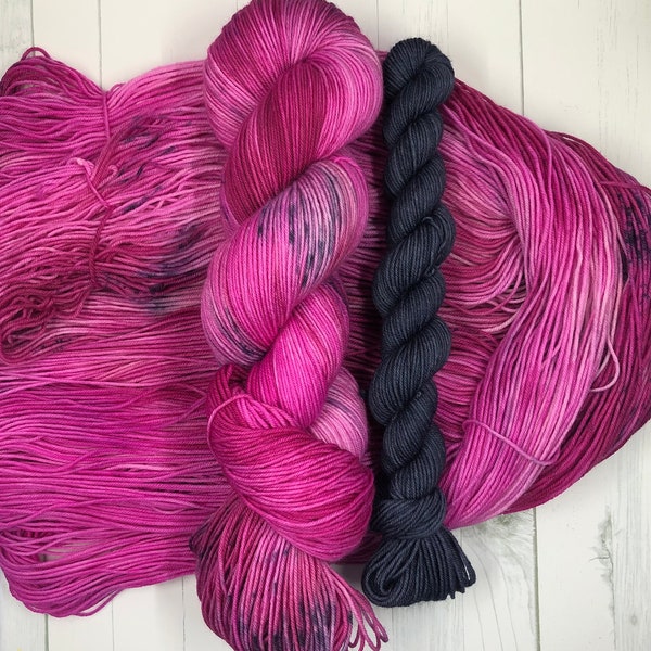 Hand Dyed Yarn - Ready to Flamingle - 100g skein - Fingering Sock Set - Variegated - Pink, Purple, Fuschia, Magenta  - Ready to Ship