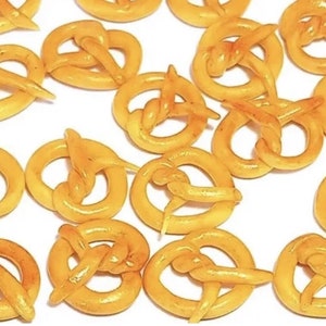 6pc Miniature Pretzel Lot 1;6-1;12 Scale