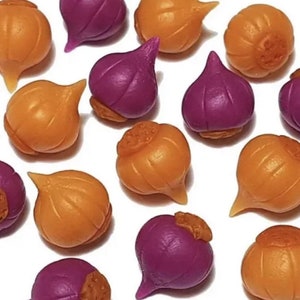 6pc Miniature Onions Brown and Purple Mix Lot 1;6-1;12 Scale