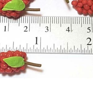3pc Miniature Red Grapes Bunches Lot 1;6-1;12 Scale