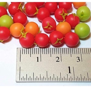 8pc Miniature Tomato Mixed Lot 1;6-1;12 Scale