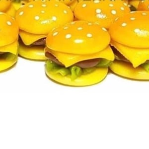 4pc Miniature Cheeseburgers Sesame Bun Lot 1;6-1;12 Scale
