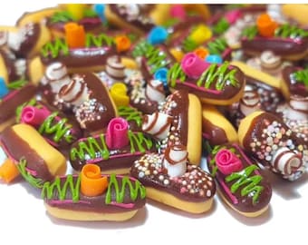 5pc Miniature Chocolate Eclairs Topped w/ a Colored Rose Lot 1;6-1;12 Scale